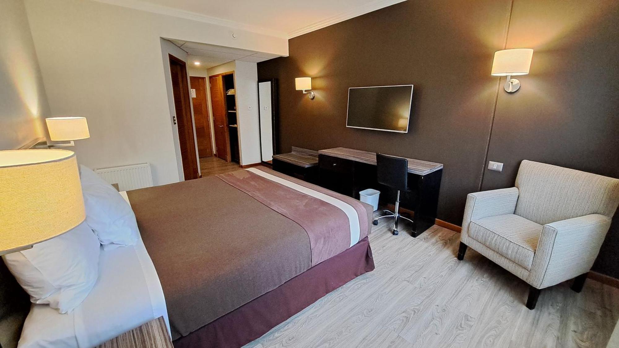 Hotel Diego De Almagro Osorno Exteriör bild
